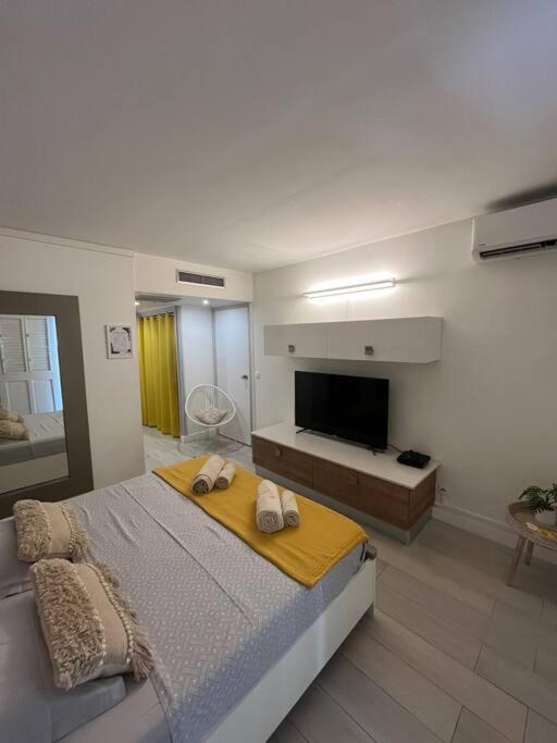 La Vida Loca Apartman Saint-Francois  Kültér fotó